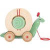 Pull-Along Shape-Fitting Snail
