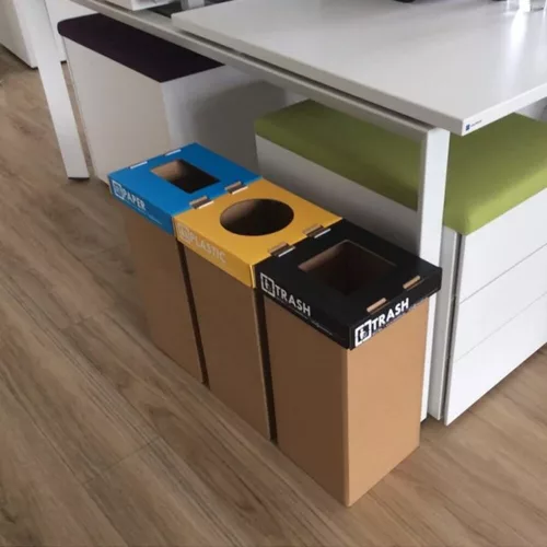 Waste storage cardboard for selective 20 L mixed waste with Hungarian inscription