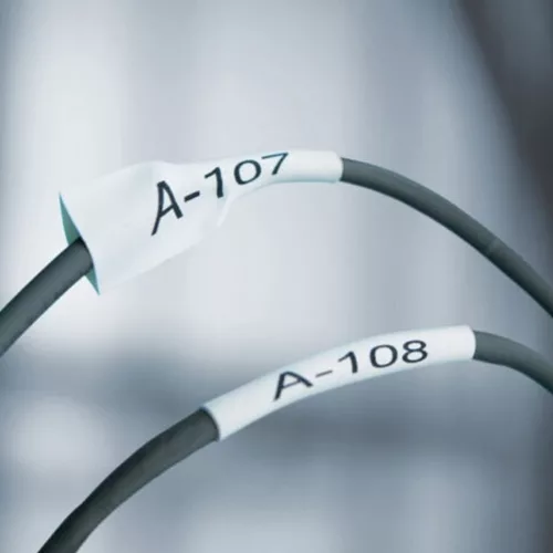 Shrink tube DYMO 19mm x 1.5m, black writing color on a white background