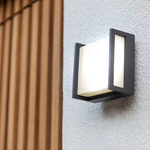 QUBO SQUARE OUTDOOR WALL 1 LIGHT DARK GREY