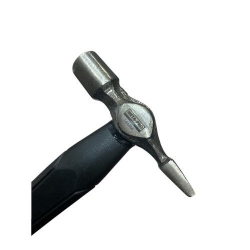 META-PRO - Hammer in black and red color with fiberglass handle 14 mm