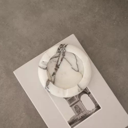 Elegant White Marble Ashtray, 13 cm Diameter, 100% Sicily Lila Marble | Stylish & Functional Design for Home or Office | Perfect Gift Idea