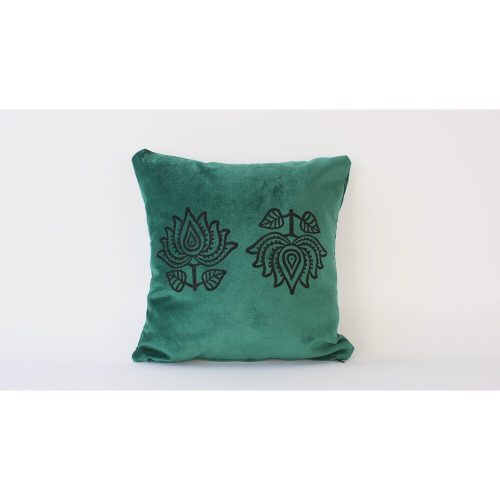 Handmade Green Velvet Cushion Cover, 50 x 50 cm | 100% Soft Velvet | Perfect for Home Decor & Cozy Living Spaces | Elegant & Stylish Design