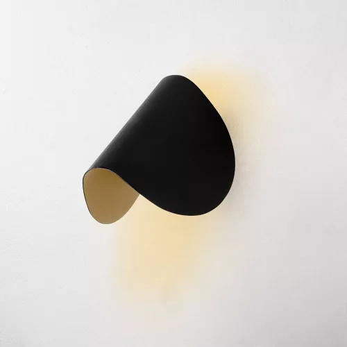 Stylish black wall lamp, metal housing, 17 x 12 x 13 cm | IP20 rated, LED 1W 3000K | Perfect for modern interior design, an elegant lighting solution for living rooms, bedrooms and offices