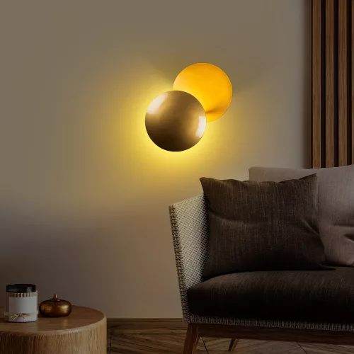 Elegant gold wall lamp, metal housing, 25 x 25 x 16 cm | SMD LED 5W 3000K | Stylish lighting for modern interior design, IP20 rating, perfect for living room, bedroom and hallway atmosphere
