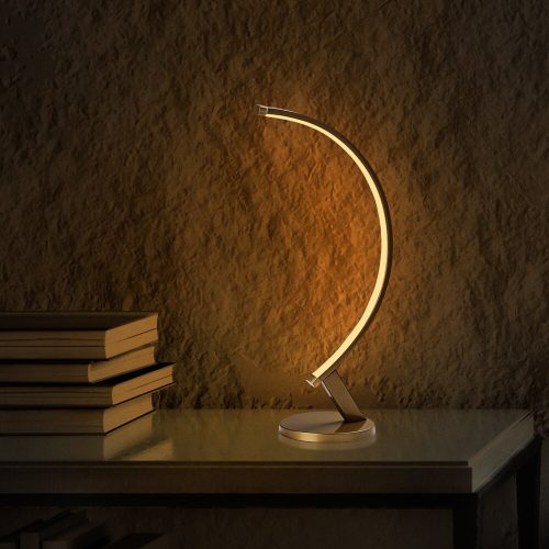 Elegant gold table lamp, metal housing, 47 cm high, 13 cm base | 12W LED socket, 3000K warm light | Perfect for modern interior design, a stylish and functional lighting solution