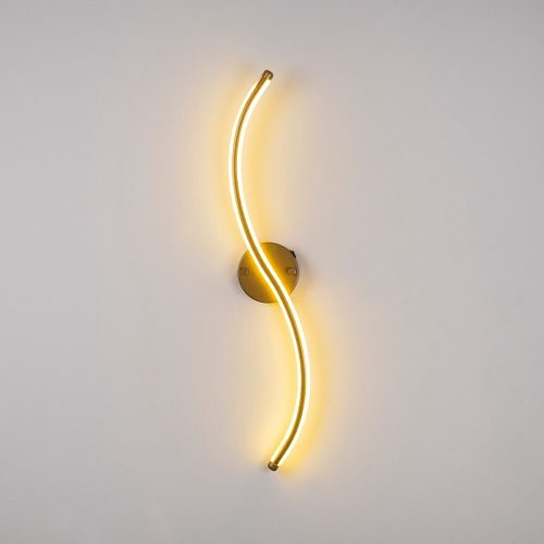Elegant gold wall lamp, metal housing, 67 cm high x 10 cm wide x 5 cm deep | Integrated LED 16W 3000K | Stylish lighting for modern interior design, living room, bedroom and office spaces