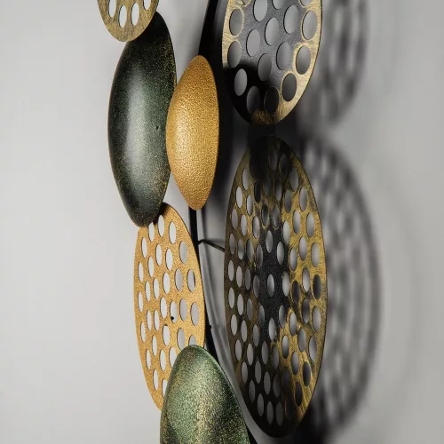 Hand-Painted Decorative Metal Wall Accessory, 90 x 8 x 42 cm | 100% Metal, 0.8 mm Thickness | Unique Color Variations for Stylish Home Decor