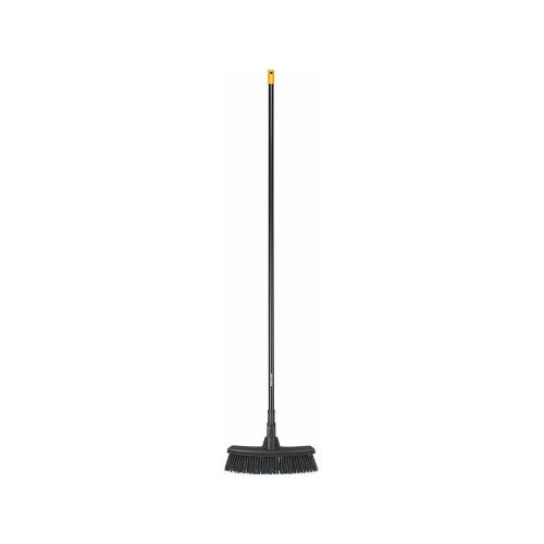Fiskars Solid™ Universal Outdoor Broom (M)