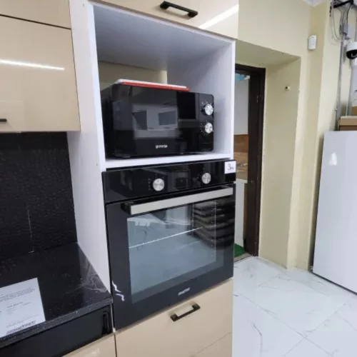 With 9 functions, Digital display,80L , Available with telescopic baking rail, Self-cleaning function:Steam cleaning, black