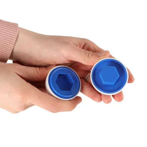 Educational egg game Matching shapes and colors