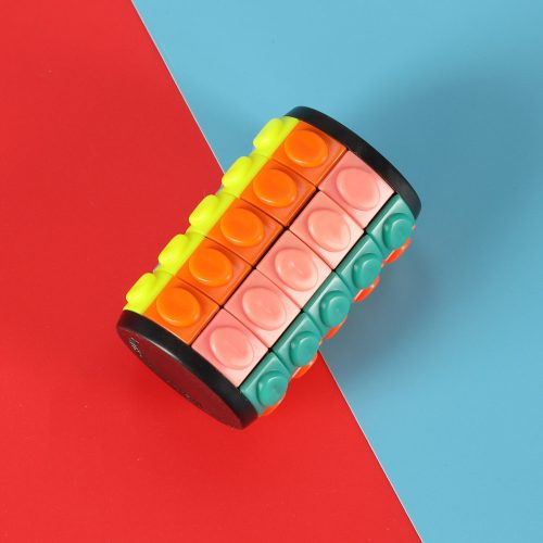 Rotating cylinder logic puzzle M