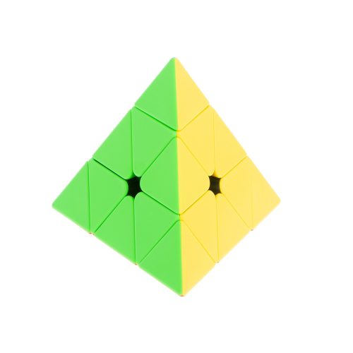 Puzzle cube game PYRAMINX MoYu