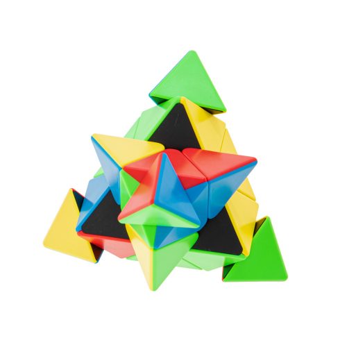 Puzzle cube game PYRAMINX MoYu