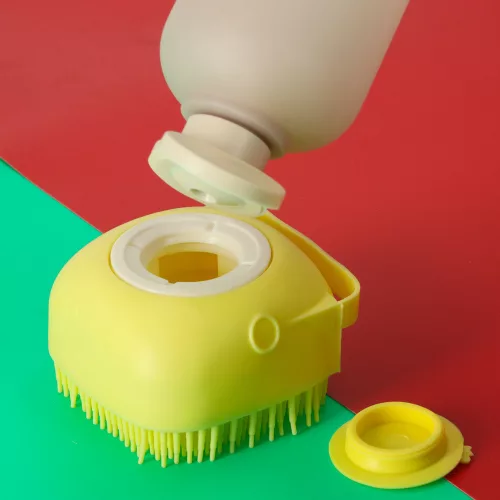Silicone brush for washing dogs and cats yellow