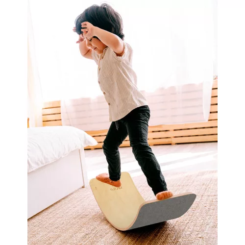 Felt balancing rocking pad