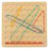 Geoboard fa kirakó gumiszalagokkal