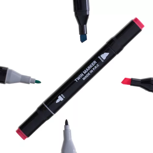 Double-sided alcohol felt-tip pens in a case 24 pcs + stand