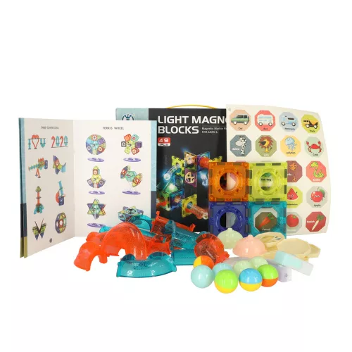 Luminous magnetic marble track with 49 pieces