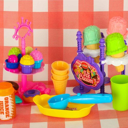 Picnic basket ice cream playset